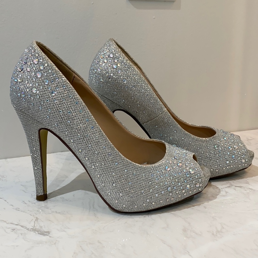 Silver open toe heel